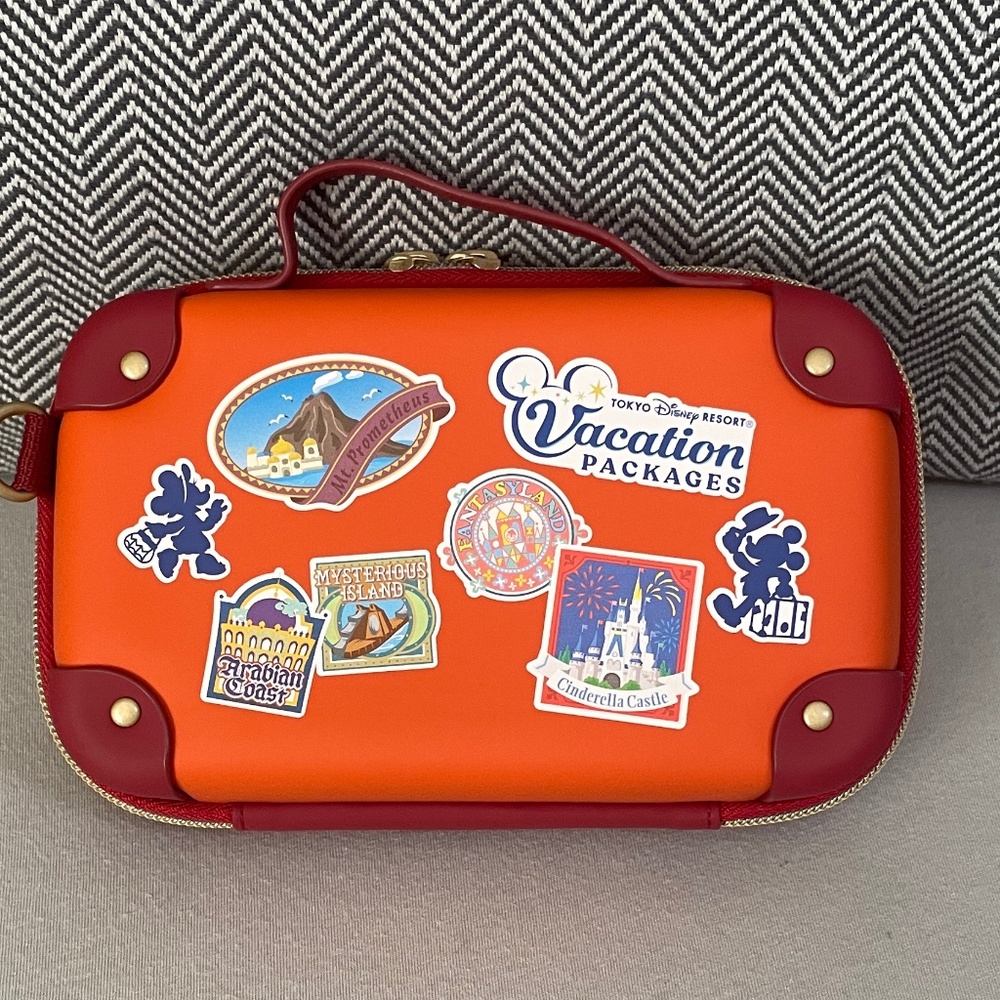 NWT Tokyo Disney Resort Luggage Bag w/ Handle and Removable Strap - Picture 2 of 8